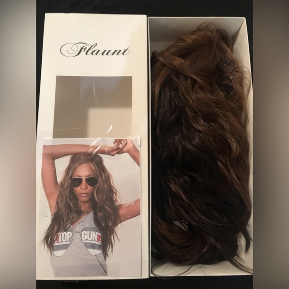 NWT Balayage Wig - Picture 3 of 4